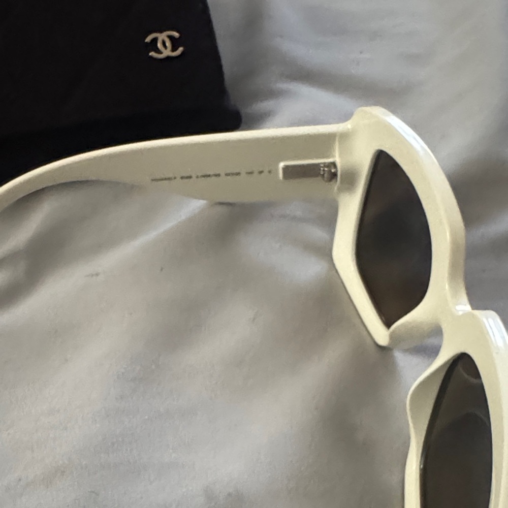 CHANEL Black and Cream Women's Sunglasses - Picture 2 of 4